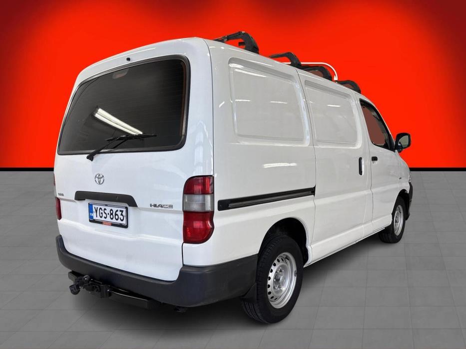 TOYOTA Hiace 2008