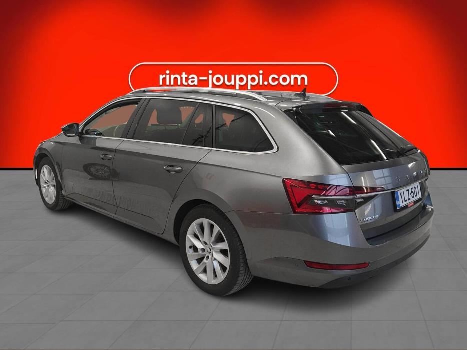 SKODA Superb 2023