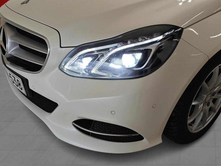 MERCEDES-BENZ E 2013