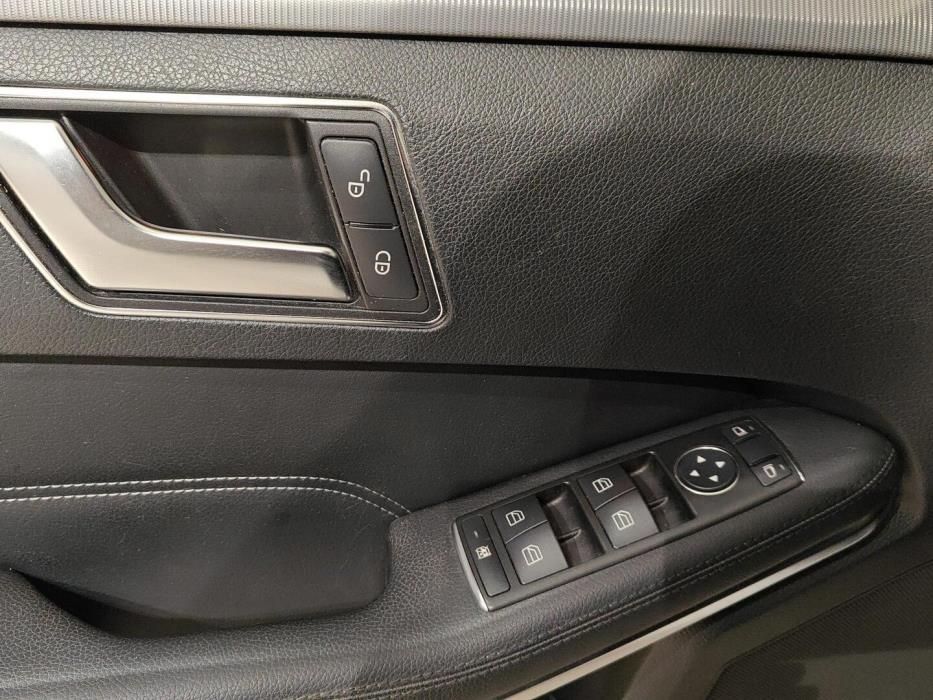 MERCEDES-BENZ E 2013
