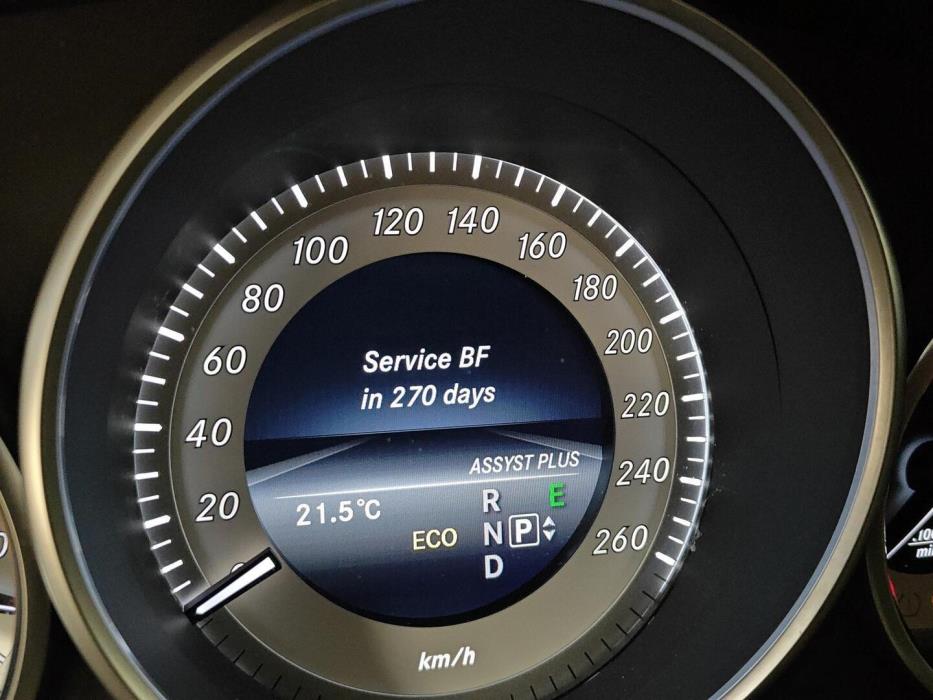 MERCEDES-BENZ E 2013