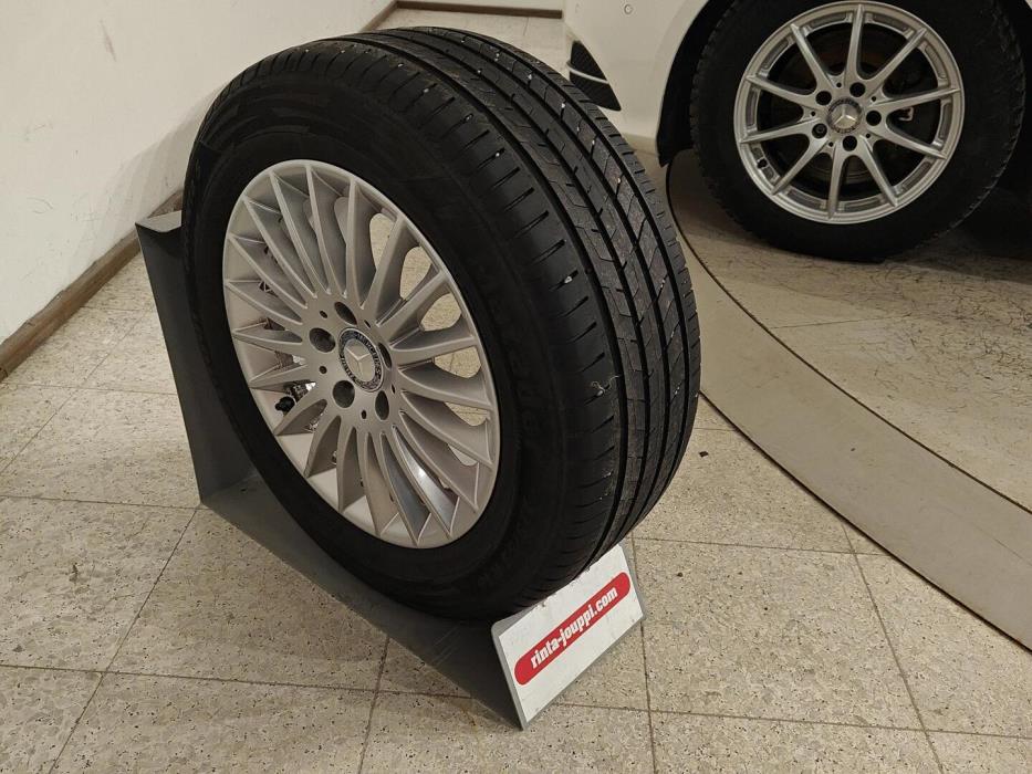 MERCEDES-BENZ E 2013