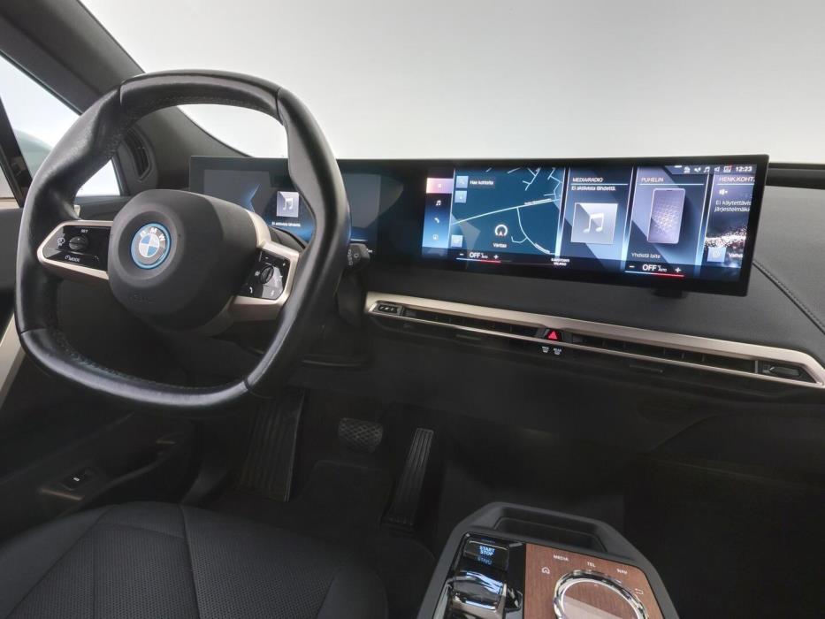BMW IX 2022
