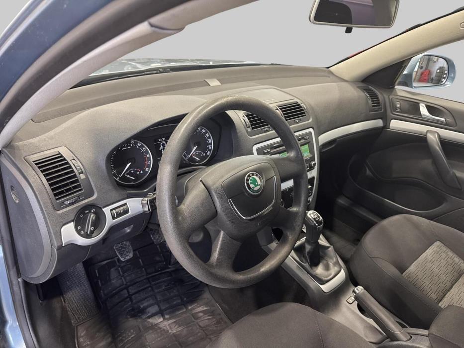 SKODA Octavia 2011