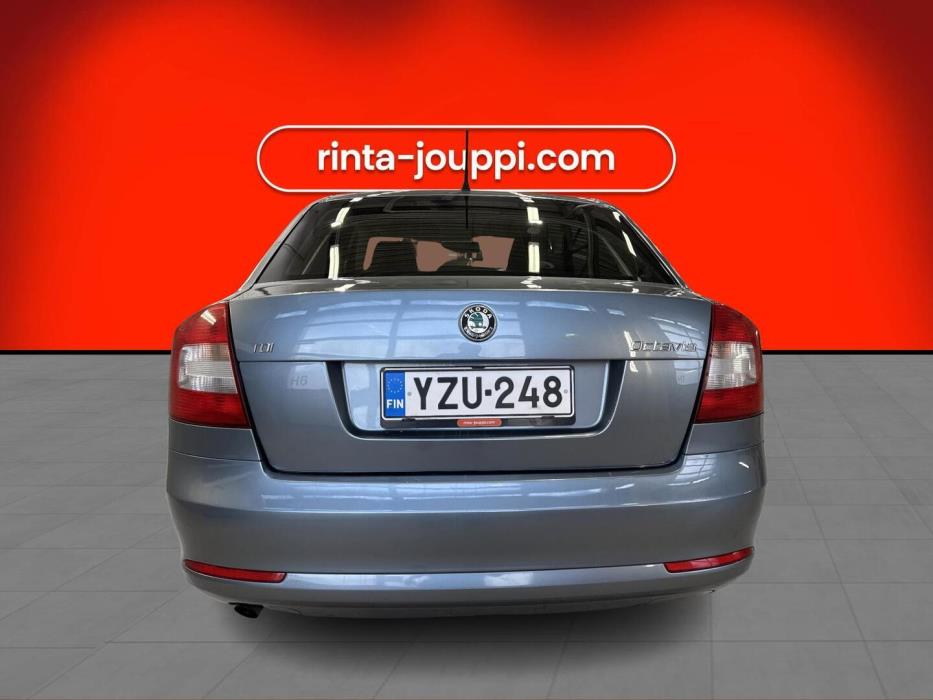 SKODA Octavia 2011