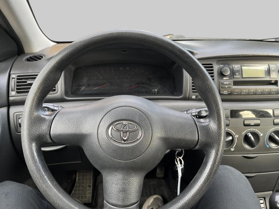 TOYOTA Corolla 2005