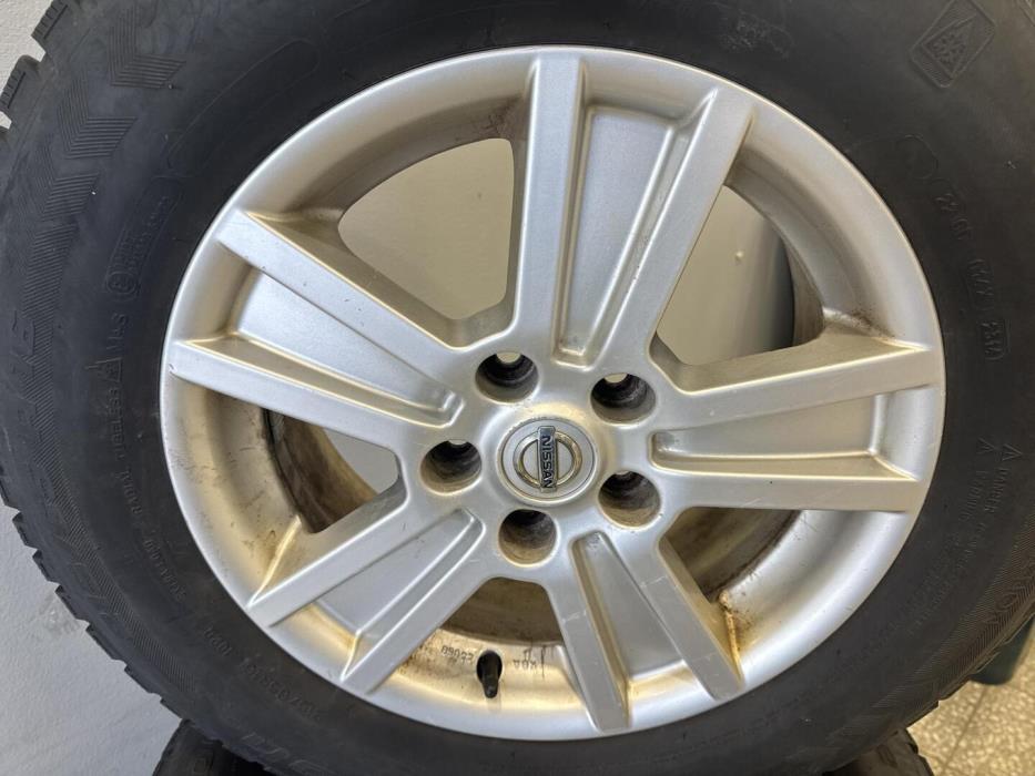 NISSAN X-TRAIL 2005