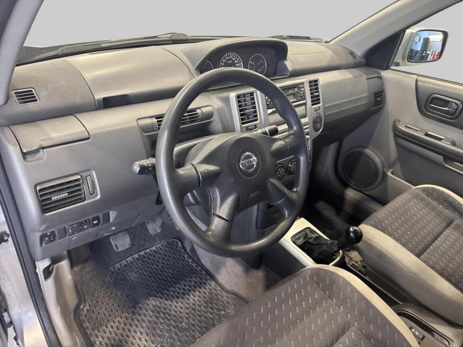 NISSAN X-TRAIL 2005