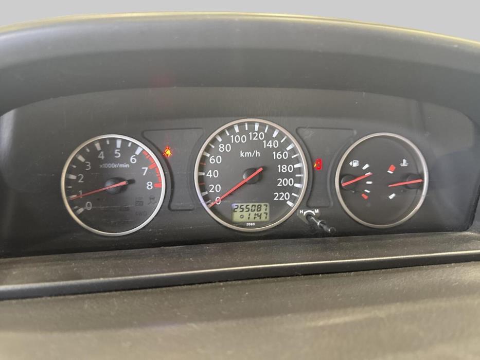 NISSAN X-TRAIL 2005