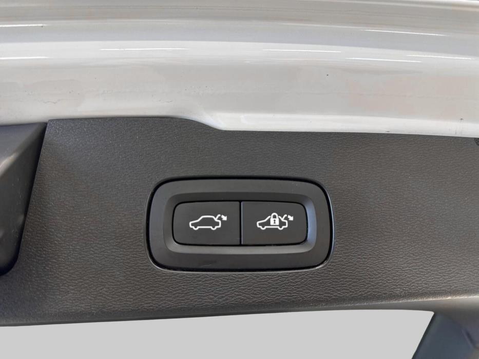 VOLVO V60 2020