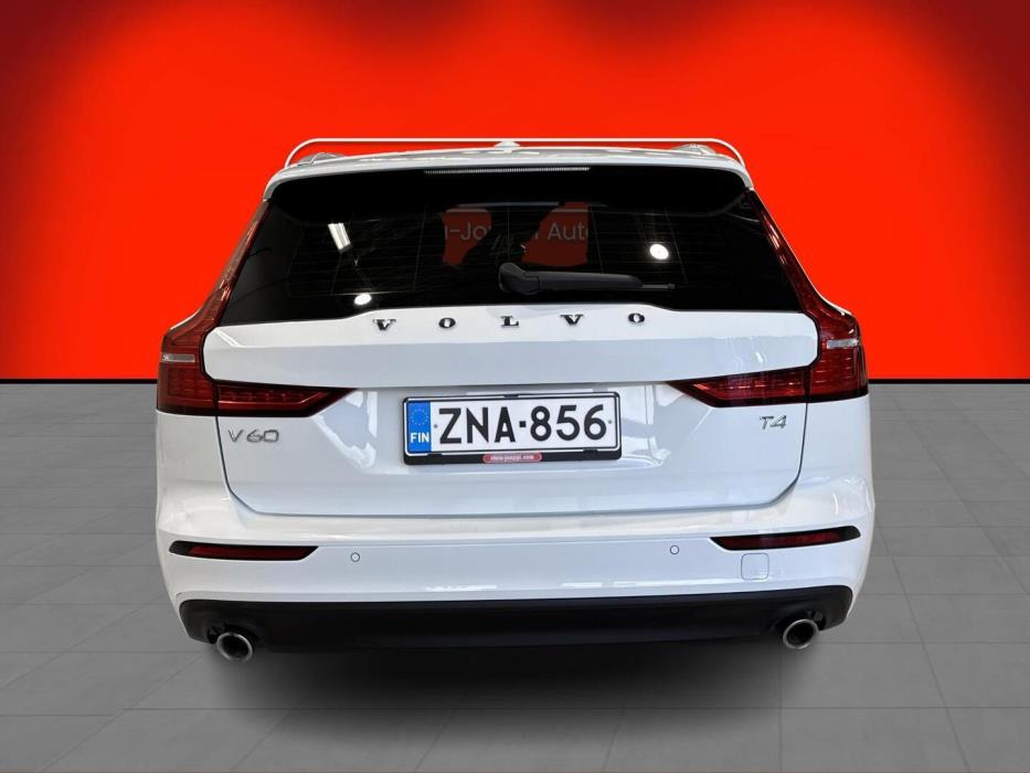 VOLVO V60 2020