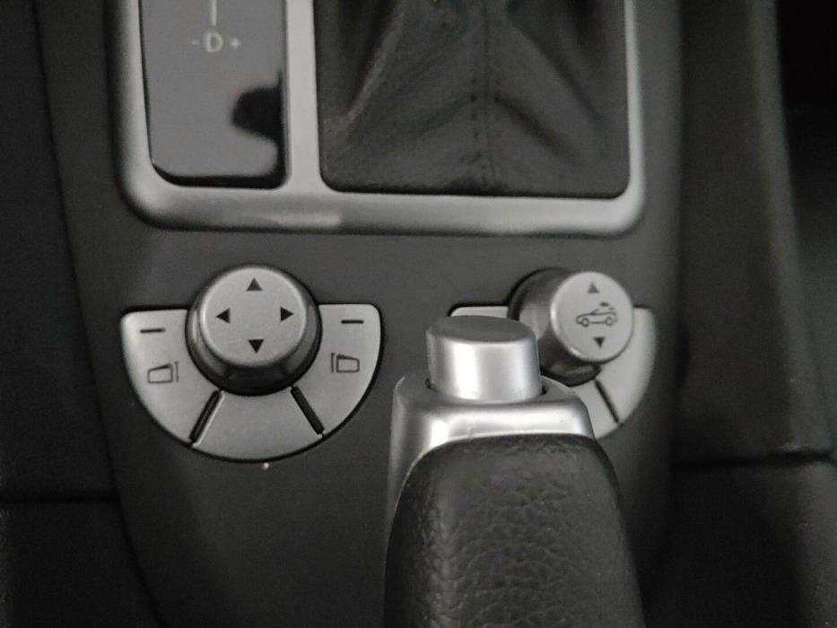 MERCEDES-BENZ SLK 2004