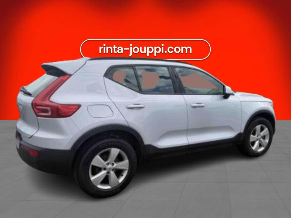 VOLVO XC40 2019