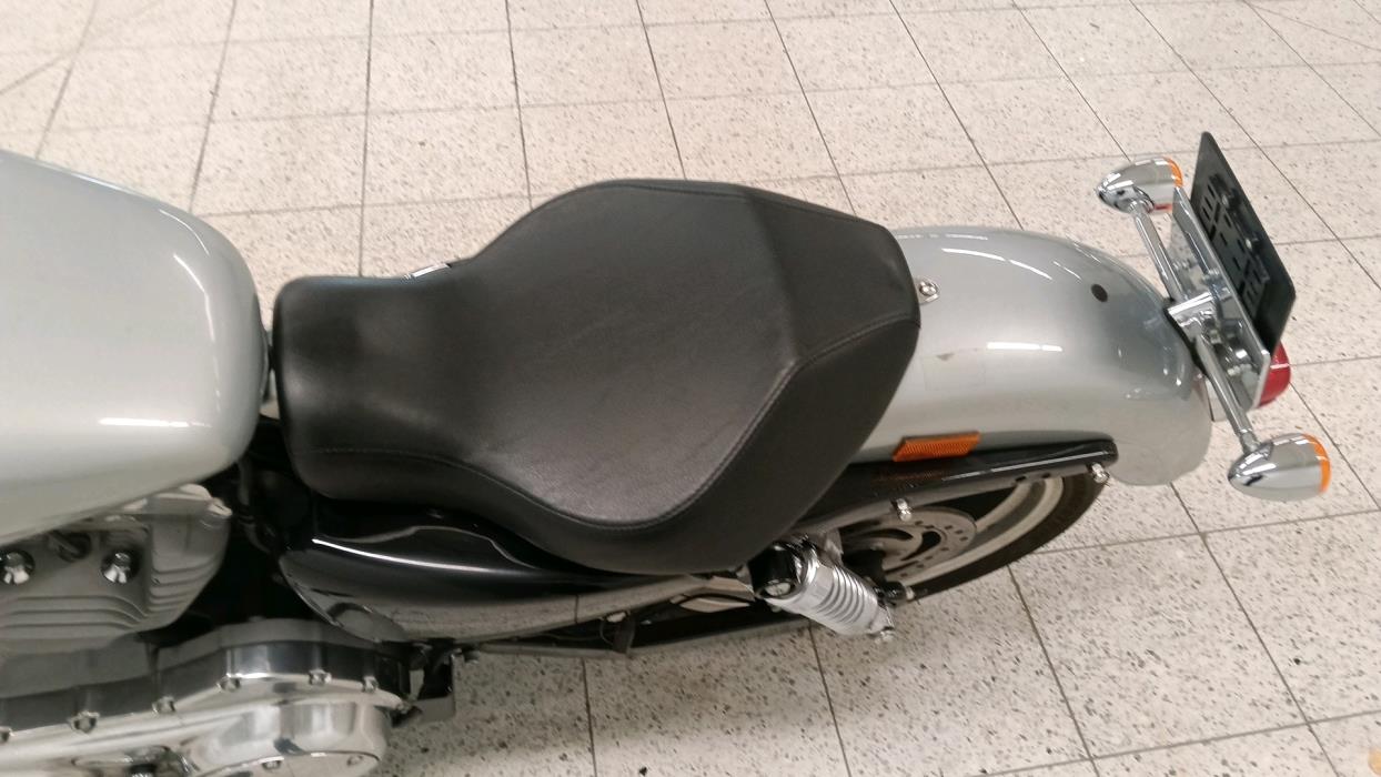 HARLEY-DAVIDSON SPORTSTER 2015