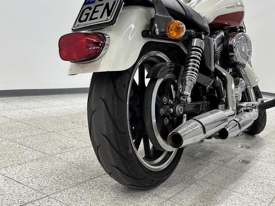 HARLEY-DAVIDSON Sportster 2013
