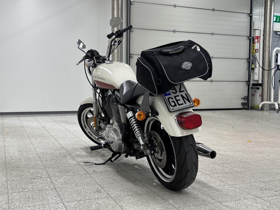 HARLEY-DAVIDSON Sportster 2013