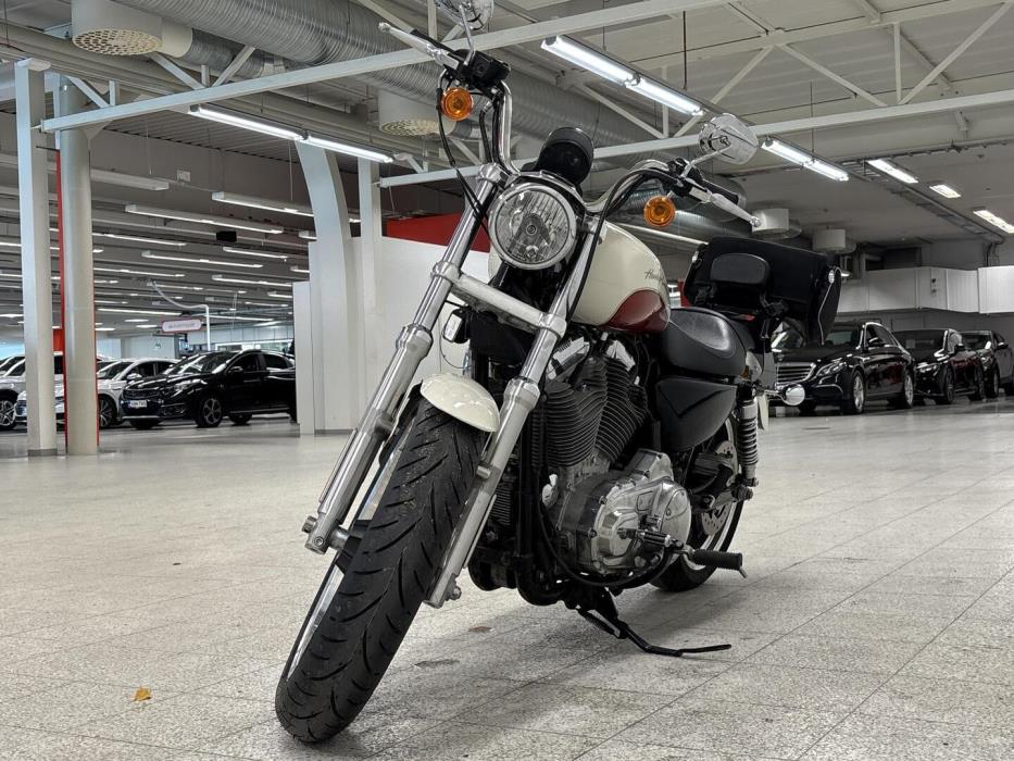 HARLEY-DAVIDSON Sportster 2013