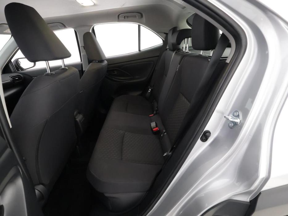 TOYOTA YARIS CROSS 2025