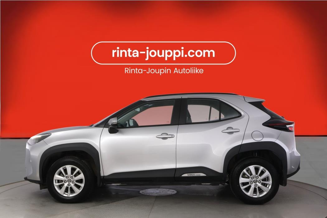 TOYOTA YARIS CROSS 2025