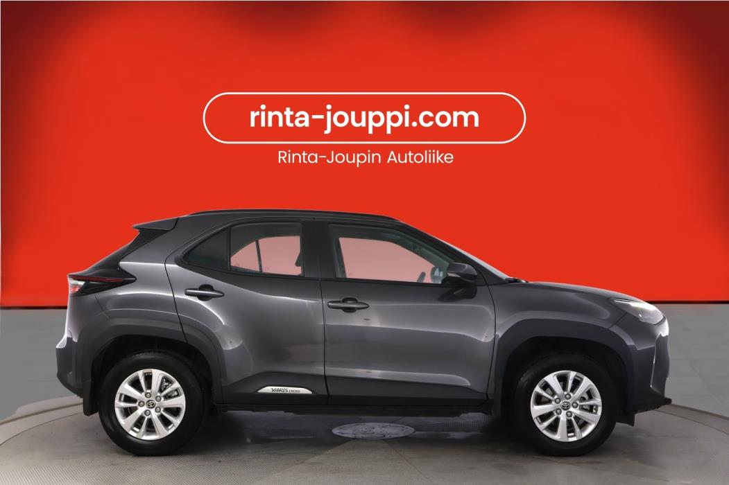 TOYOTA YARIS CROSS 2025