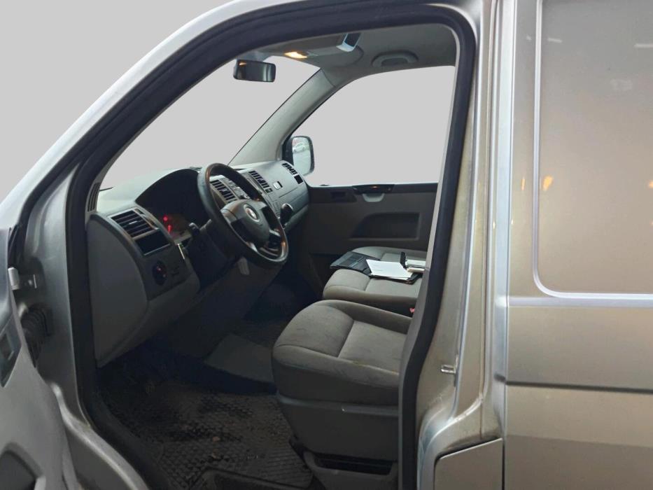 VOLKSWAGEN Transporter 2007