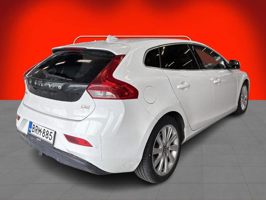 VOLVO V40 2013