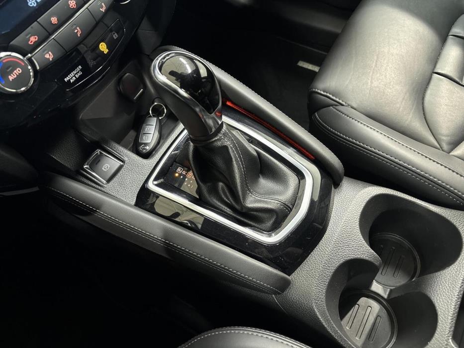 NISSAN Qashqai 2018