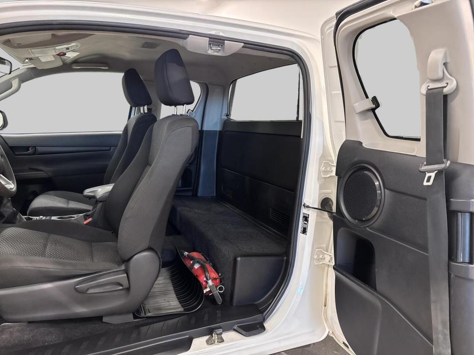 TOYOTA Hilux 2019