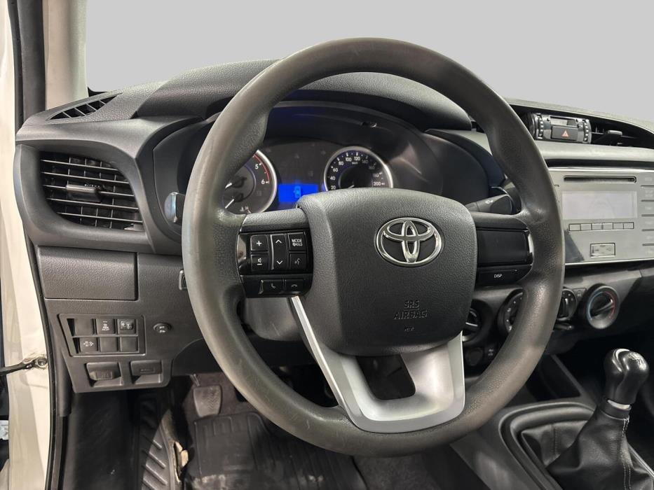 TOYOTA Hilux 2019