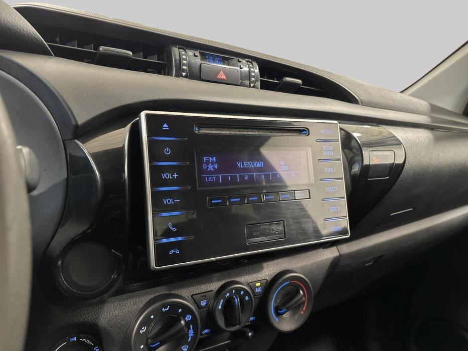 TOYOTA Hilux 2019