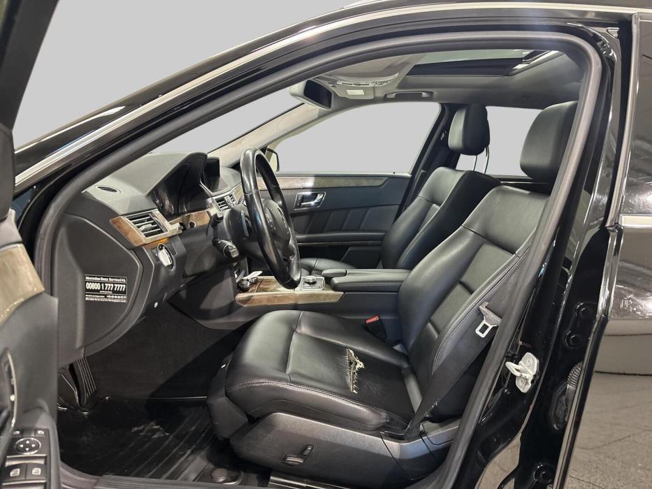 MERCEDES-BENZ E 2010