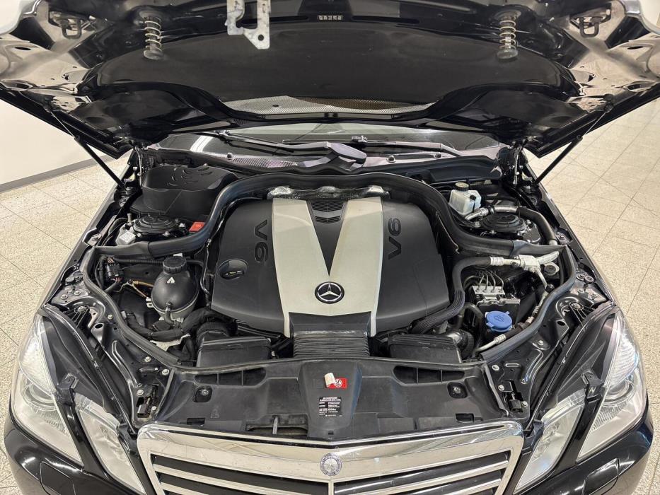 MERCEDES-BENZ E 2010