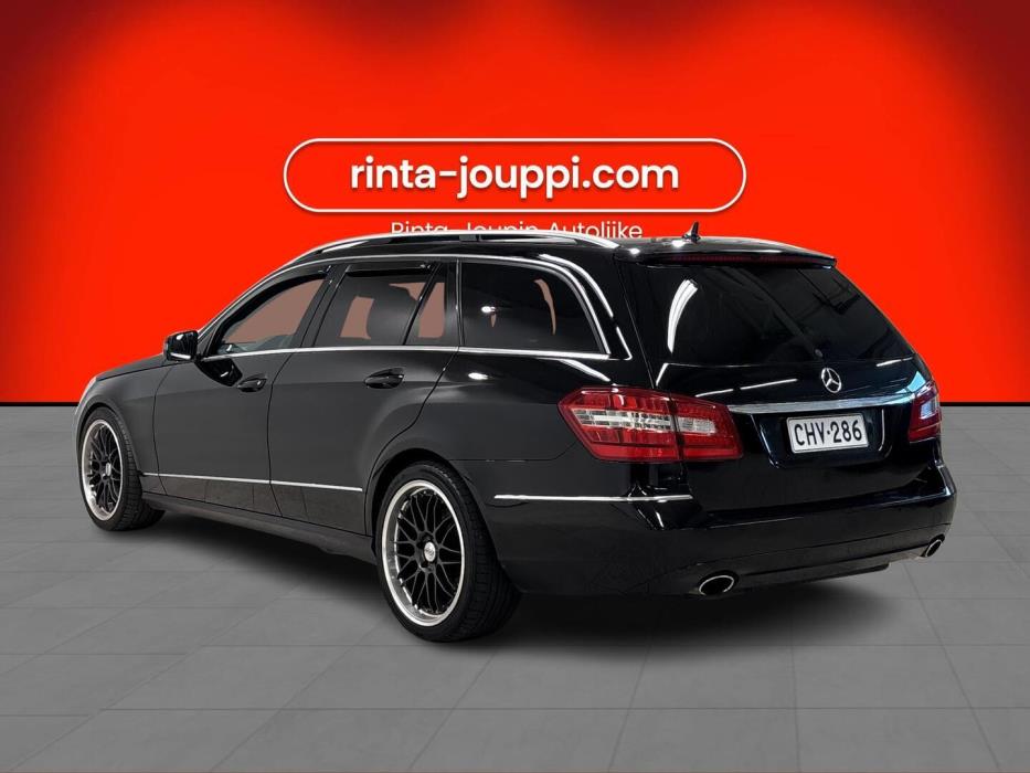 MERCEDES-BENZ E 2010