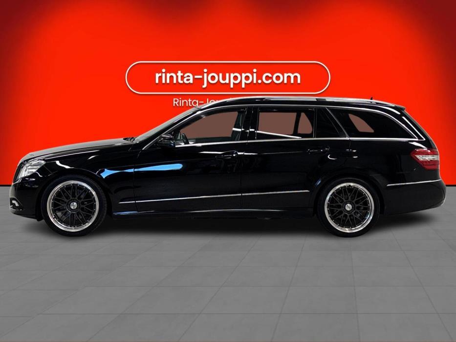 MERCEDES-BENZ E 2010