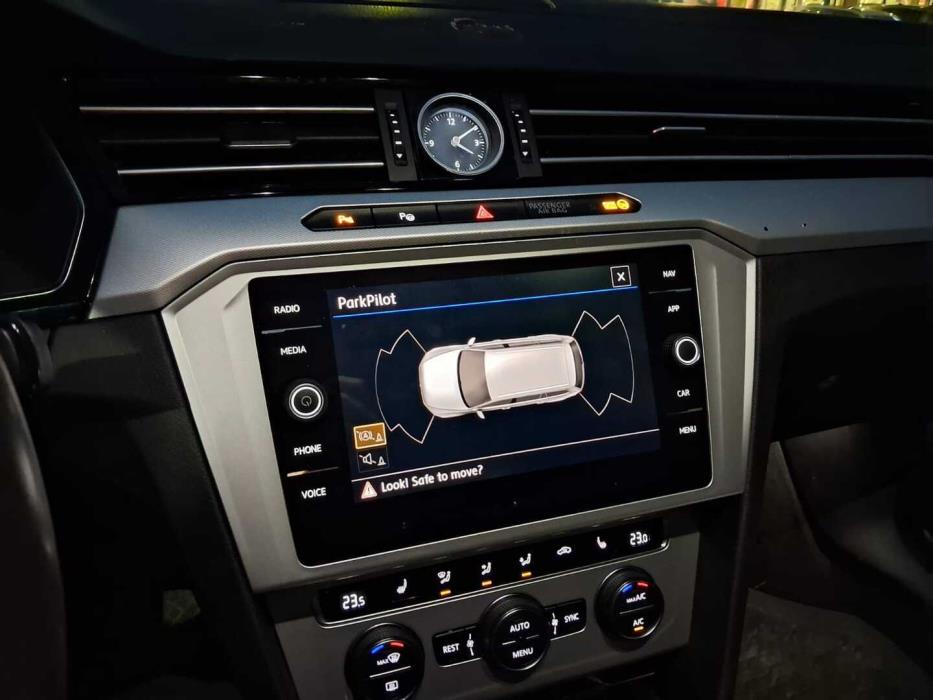 VOLKSWAGEN Passat 2017