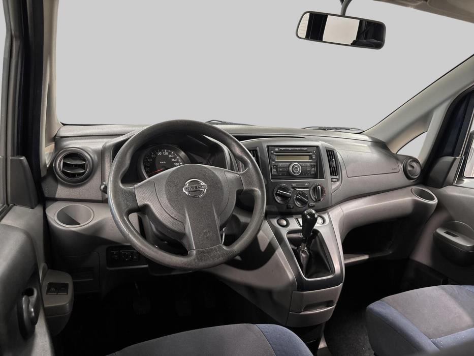 NISSAN NV200 2010