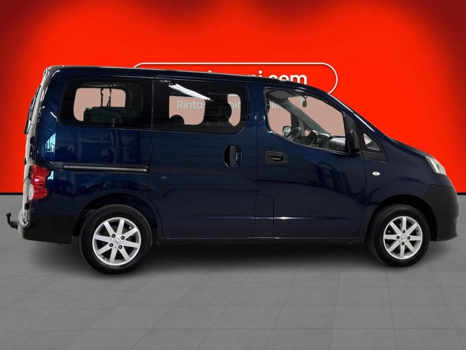 NISSAN NV200 2010