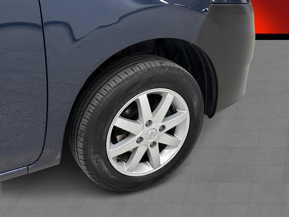 NISSAN NV200 2010