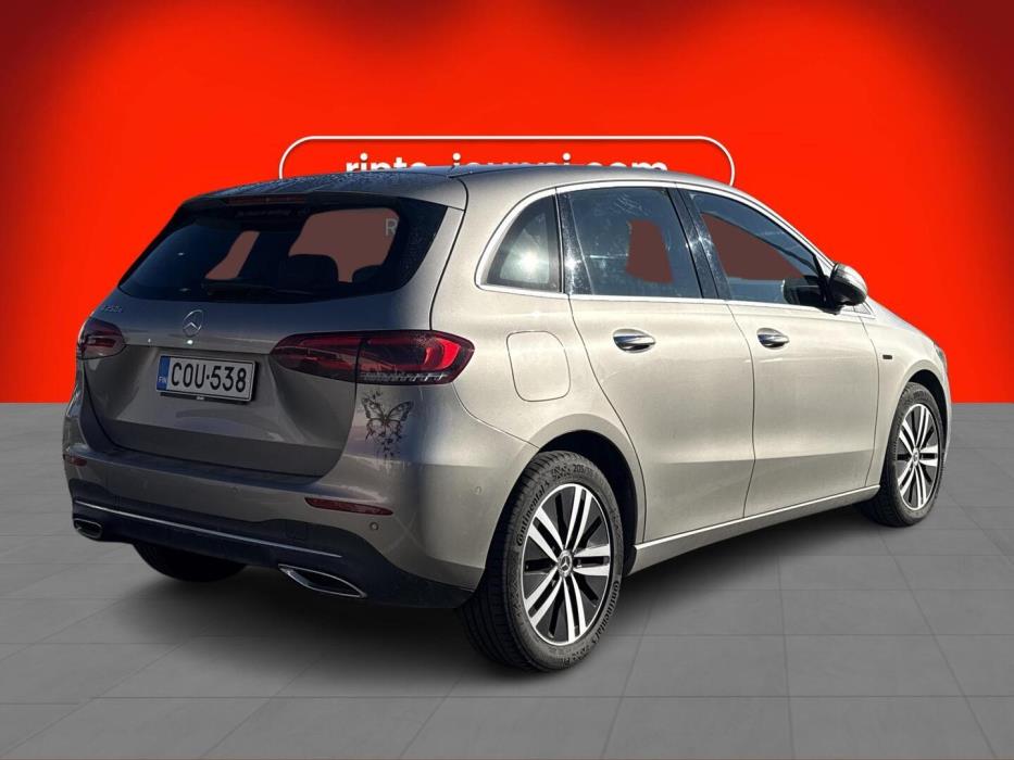 MERCEDES-BENZ B 2020