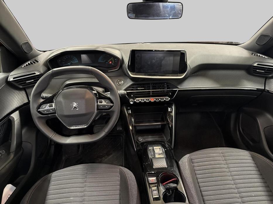 PEUGEOT e-2008 2023