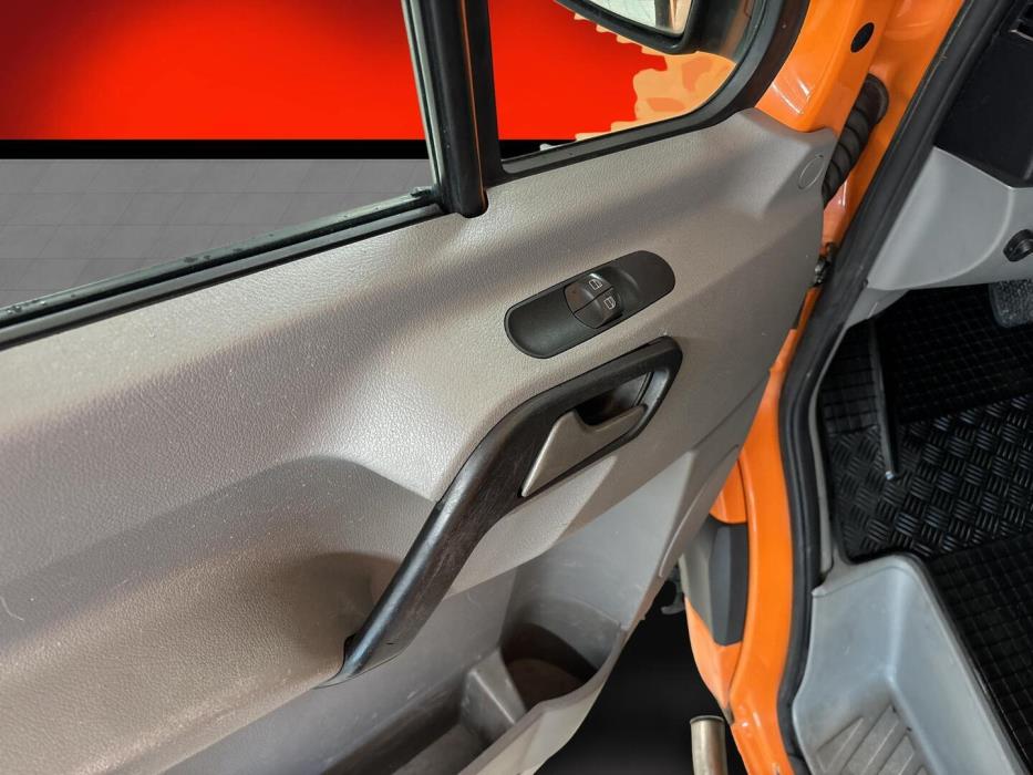 VOLKSWAGEN Crafter 2010