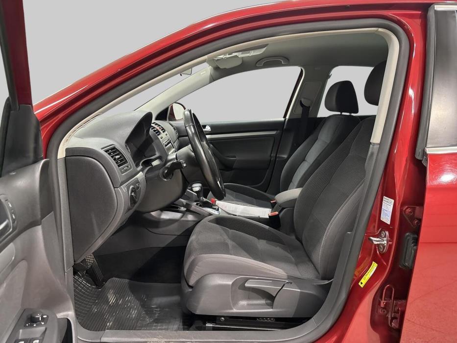 VOLKSWAGEN Jetta 2009