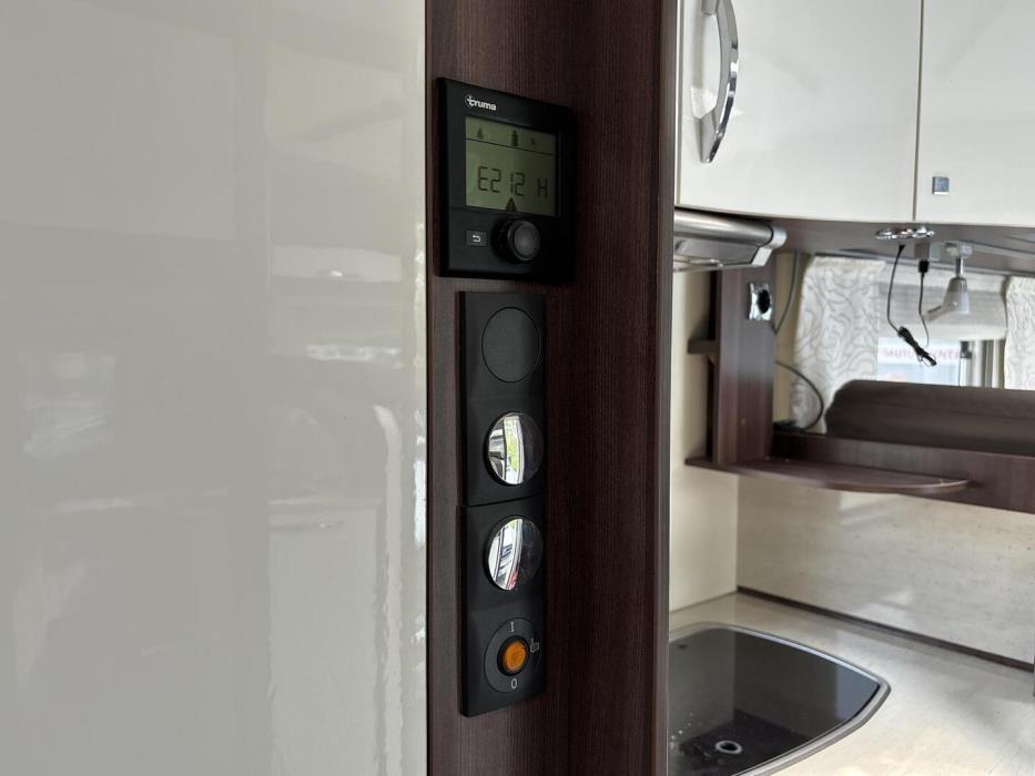 BÜRSTNER Nexxo BT 660 2015