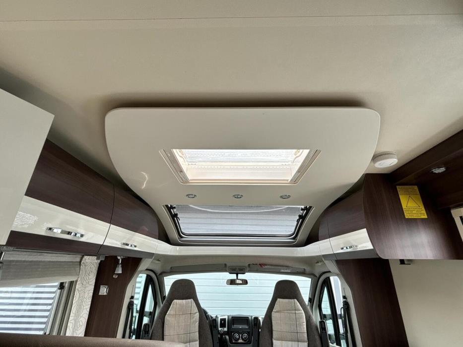 BÜRSTNER Nexxo BT 660 2015