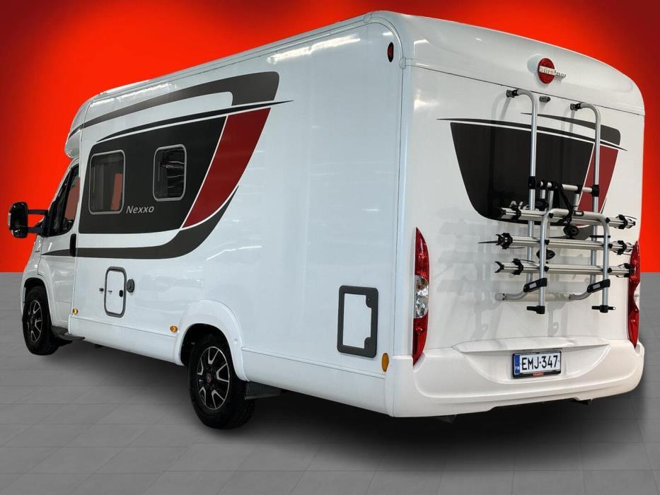 BÜRSTNER Nexxo BT 660 2015