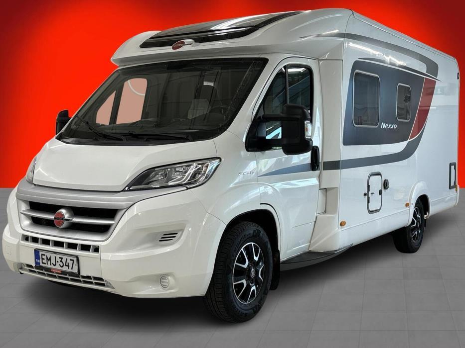 BÜRSTNER Nexxo BT 660 2015