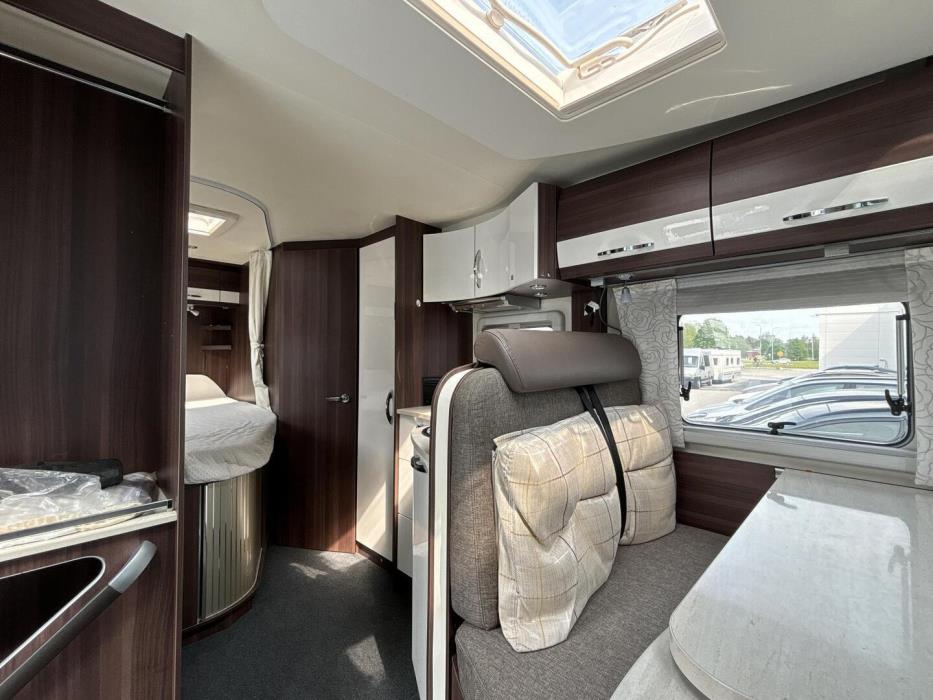 BÜRSTNER Nexxo BT 660 2015