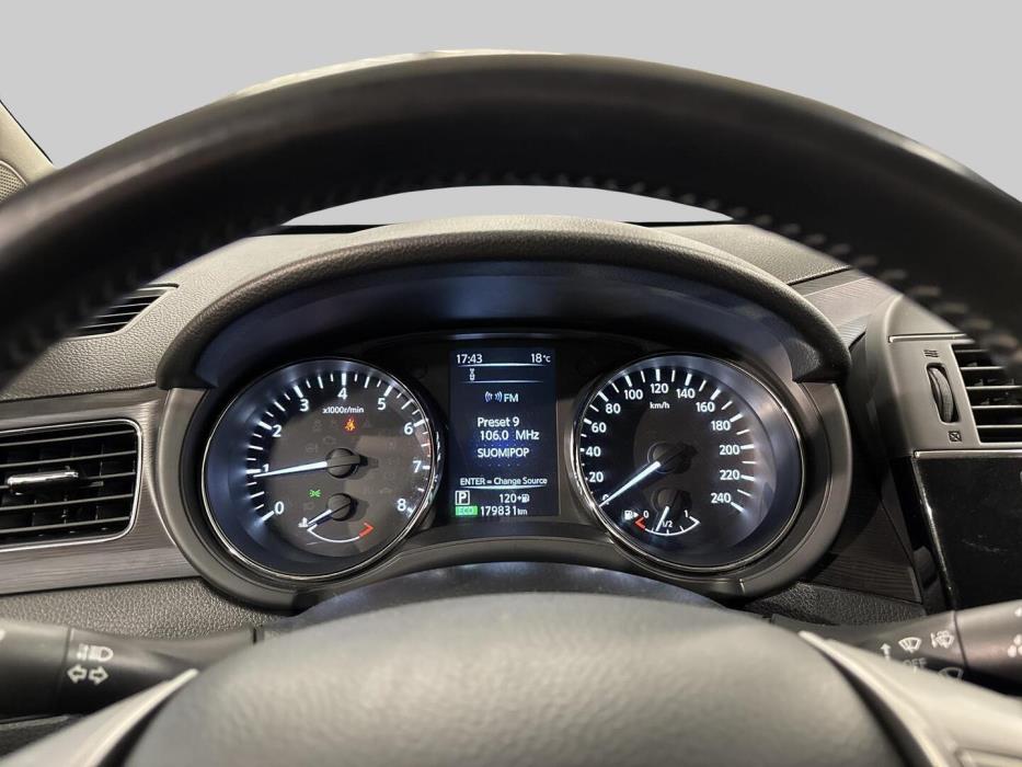 NISSAN Pulsar 2015