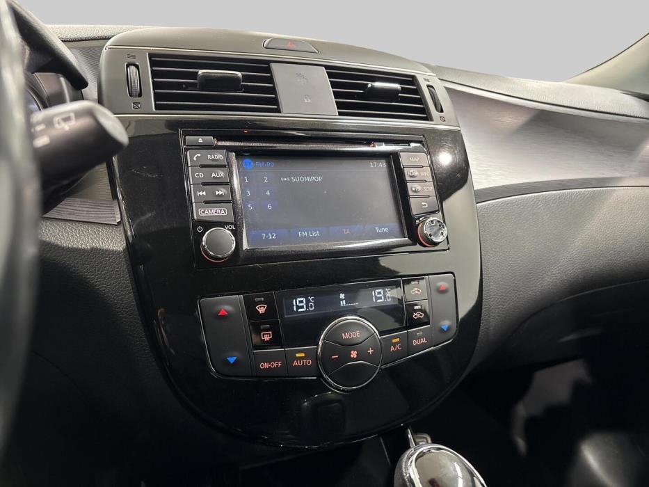 NISSAN Pulsar 2015