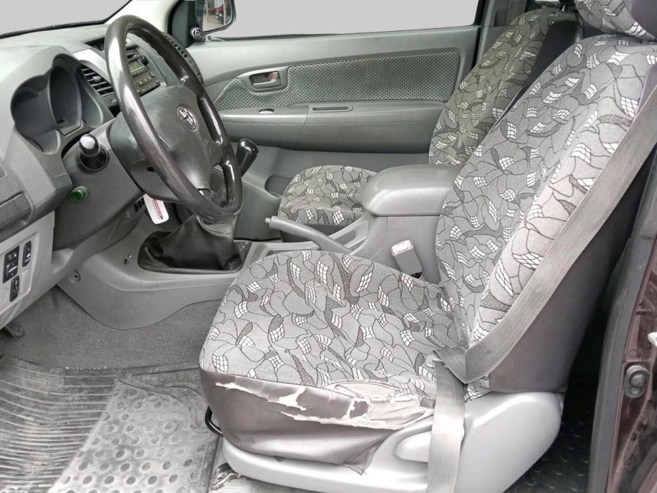 TOYOTA Hilux 2006